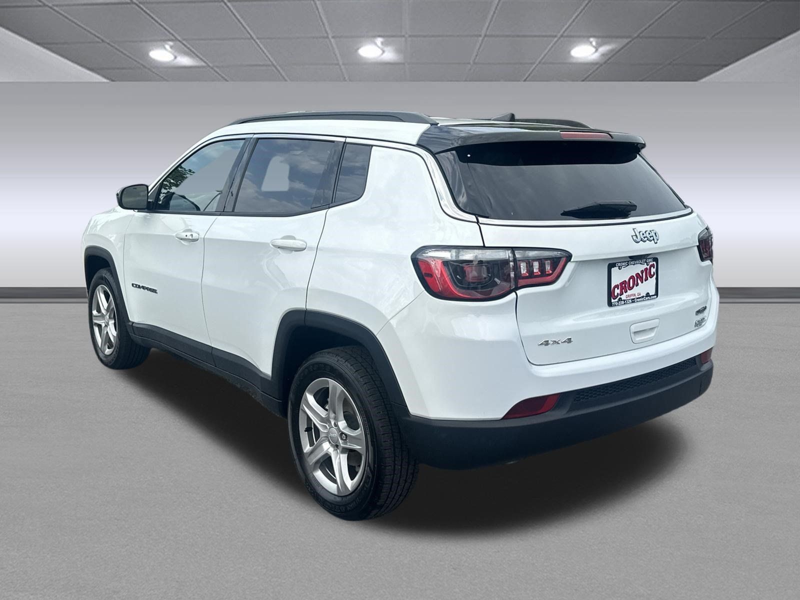 Used 2024 Jeep Compass Latitude AWD/4WD image 5