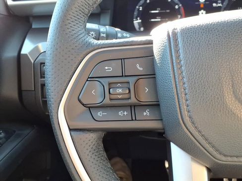 Certified 2025 Toyota Tacoma TRD Sport image 19