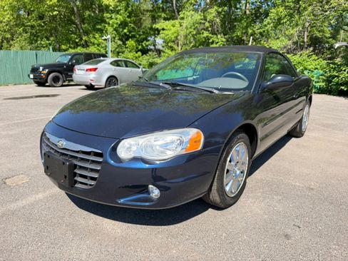 Used 2004 Chrysler Sebring Limited w/ Driver Convenience Group FWD image 37