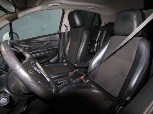 Used 2018 Buick Encore Preferred FWD image 4