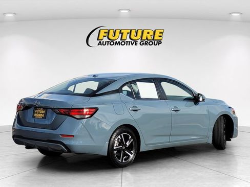 Used 2025 Nissan Sentra SV w/ All-Weather Package FWD image 4