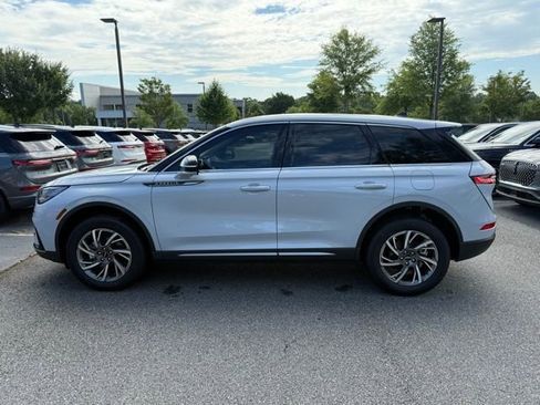 New 2025 Lincoln Corsair FWD w/ Equipment Group 101A image 3