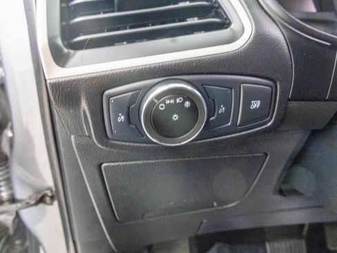 Used 2023 Ford Edge SEL image 20