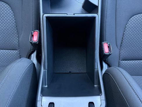 Used 2025 Kia Sportage LX image 43