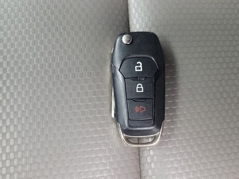 Used 2018 Ford F150 XL w/ Equipment Group 101A Mid AWD/4WD image 32