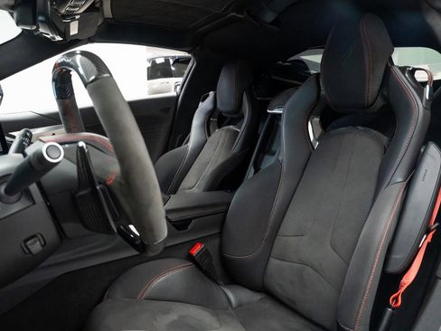 Used 2023 Chevrolet Corvette Z06 image 14