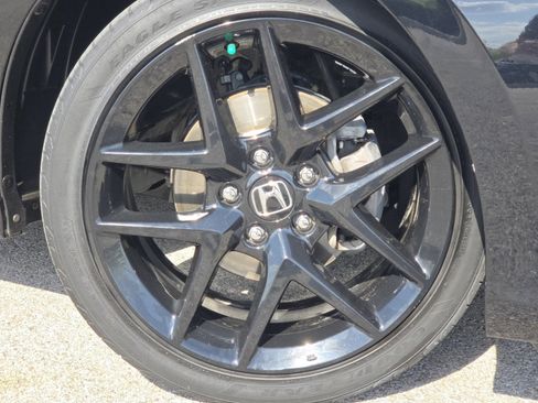 Used 2023 Honda Civic Sport image 7