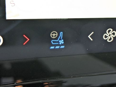 Certified 2025 Lincoln Navigator Reserve image 29