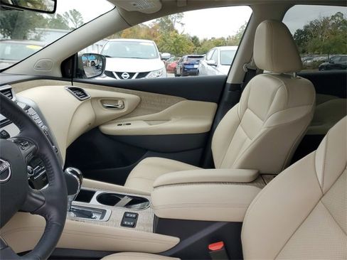 Used 2024 Nissan Murano SL image 12