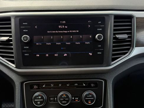 Used 2018 Volkswagen Atlas SE FWD image 35