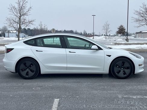 Used 2022 Tesla Model 3 Long Range image 9
