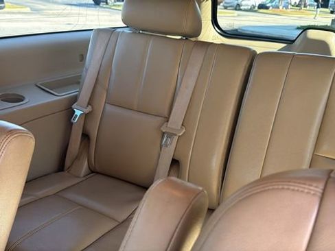 Used 2012 GMC Yukon XL SLT RWD image 26