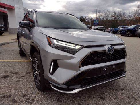 Used 2024 Toyota RAV4 XSE image 10