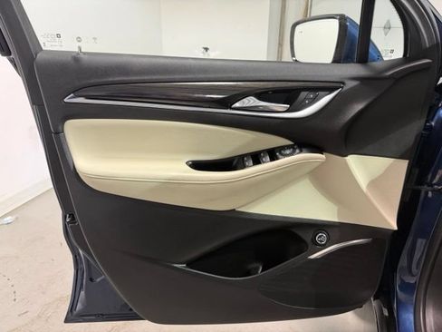 Certified 2023 Buick Enclave Essence FWD image 11