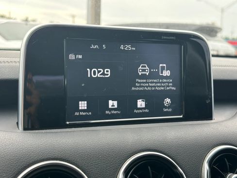 Used 2018 Kia Stinger RWD image 28