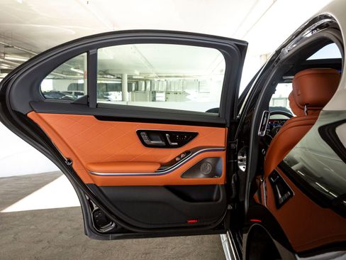 New 2026 Mercedes-Benz S 500 4MATIC image 21