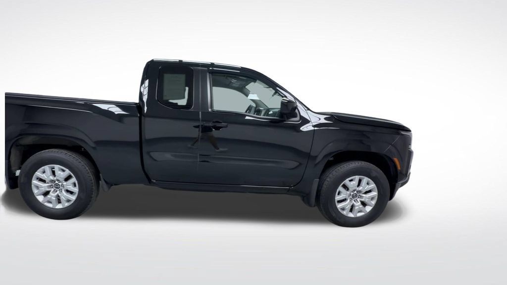 Used 2023 Nissan Frontier SV w/ SV Convenience Package AWD/4WD image 9