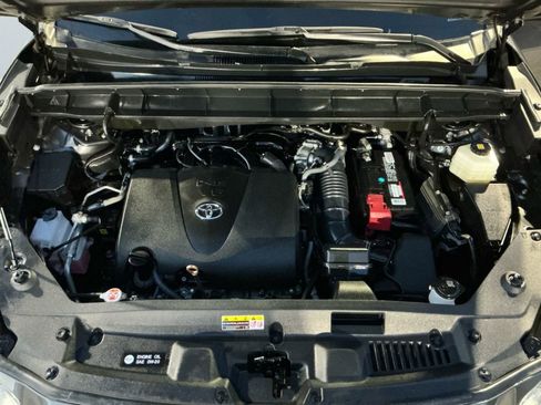 Used 2021 Toyota Highlander Limited image 18