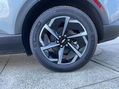 New 2026 Chevrolet Equinox EV LT image 25