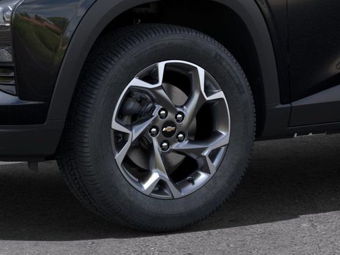 New 2025 Chevrolet Trax LT w/ Sunroof Package FWD image 9