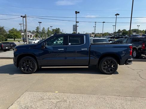 Used 2022 Chevrolet Silverado 1500 High Country w/ LPO, Dark Essentials Package AWD/4WD image 10