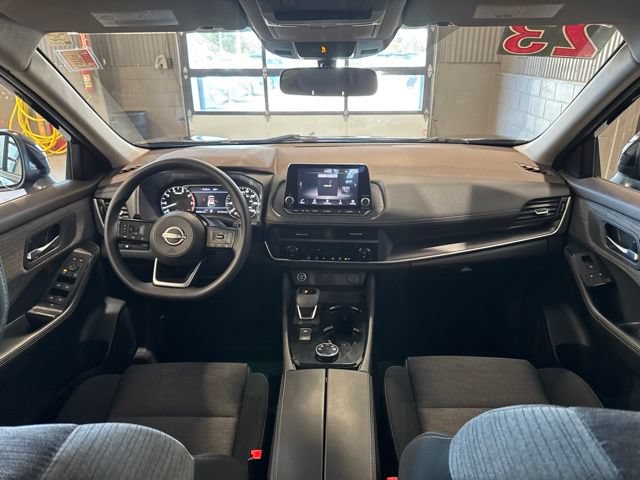 Certified 2023 Nissan Rogue SV AWD/4WD image 17
