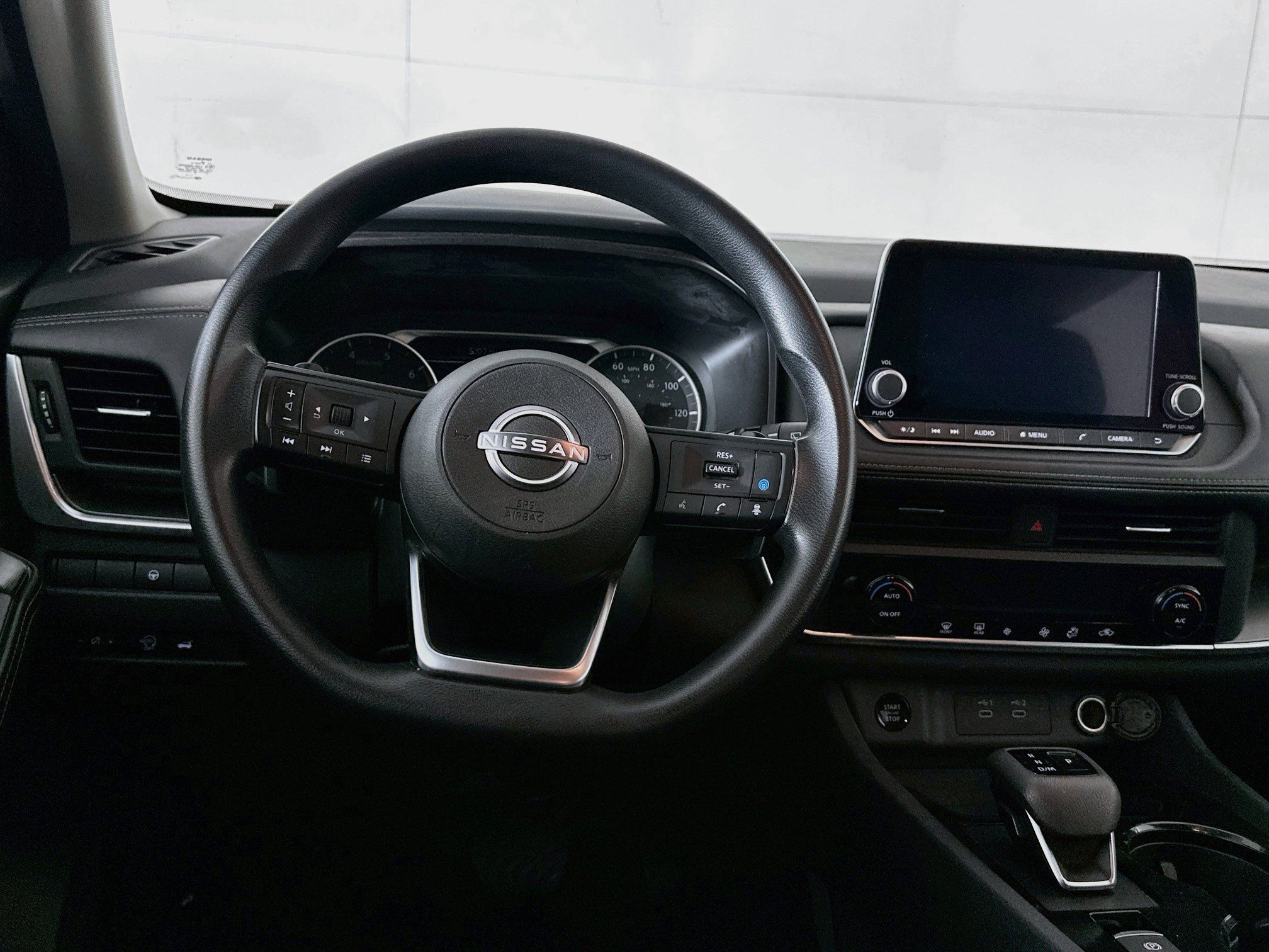 Used 2024 Nissan Rogue SV FWD image 18