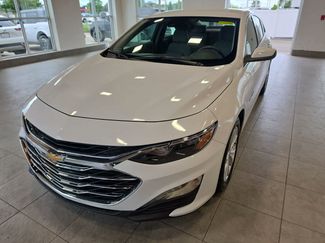 Used 2023 Chevrolet Malibu LT w/ LPO, Floor Liner Package FWD video 2