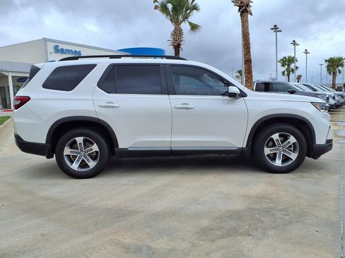 Certified 2024 Honda Pilot EX-L image 8
