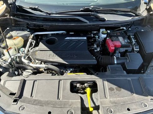 Used 2025 Nissan Rogue SV AWD/4WD image 6