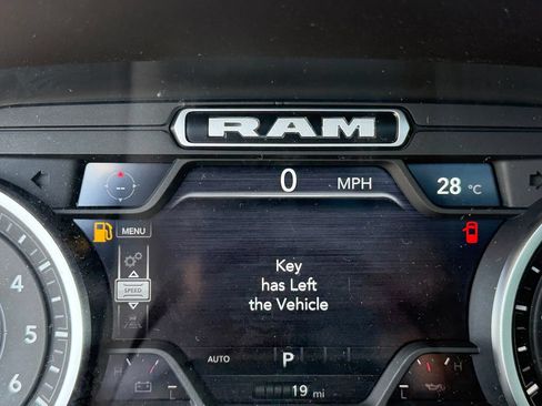 New 2026 RAM 1500 Big Horn AWD/4WD image 18