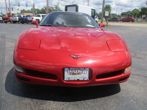 Used 1997 Chevrolet Corvette Coupe w/ Memory Pkg RWD image 9