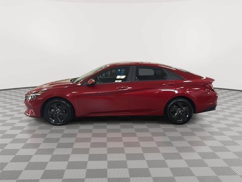 Certified 2023 Hyundai Elantra SEL FWD image 8