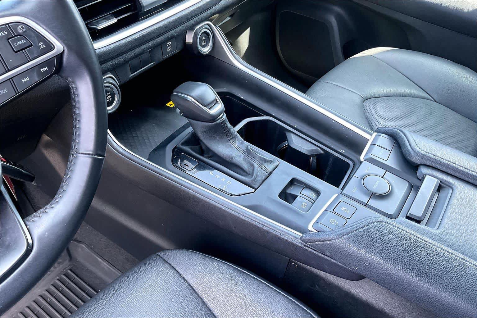 Used 2024 Toyota Grand Highlander FWD image 16