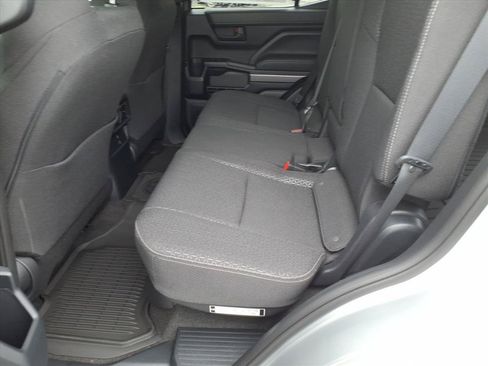 New 2026 Toyota 4Runner SR5 RWD image 5