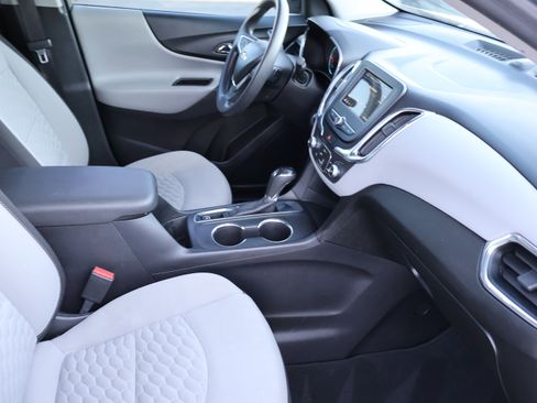 Used 2019 Chevrolet Equinox LT image 11