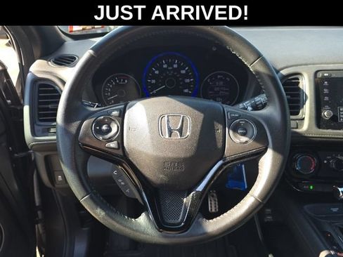 Used 2019 Honda HR-V Sport image 10