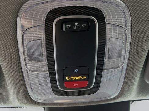 Used 2024 Hyundai Elantra Blue FWD image 21