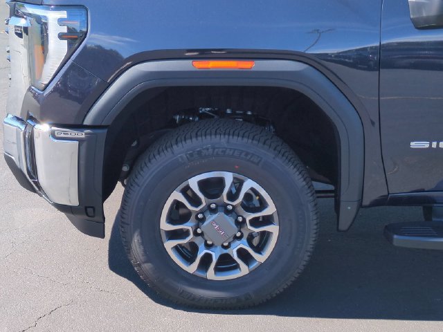 New 2026 GMC Sierra 2500 SLE AWD/4WD image 10