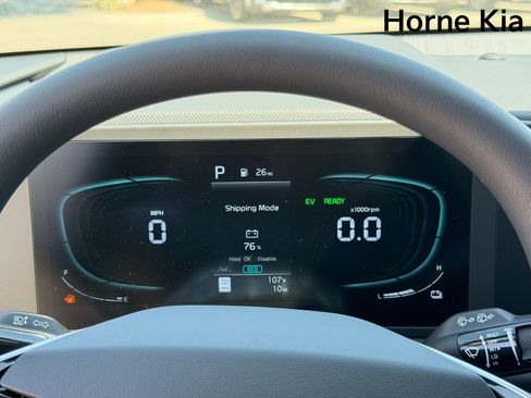 New 2026 Kia Niro LX FWD image 15