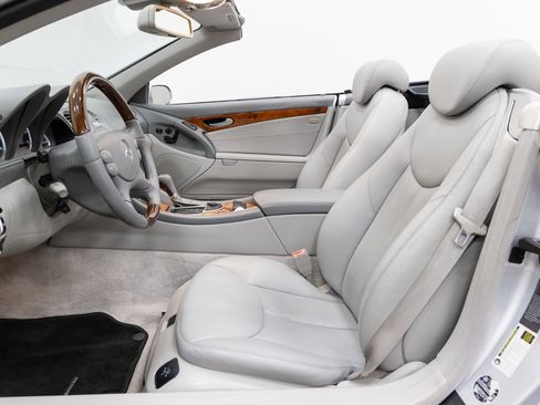 Used 2006 Mercedes-Benz SL 500 image 7