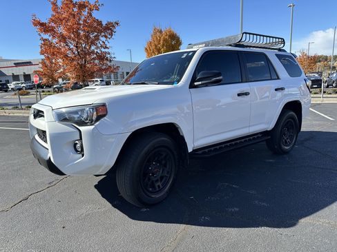 Used 2021 Toyota 4Runner Venture image 5