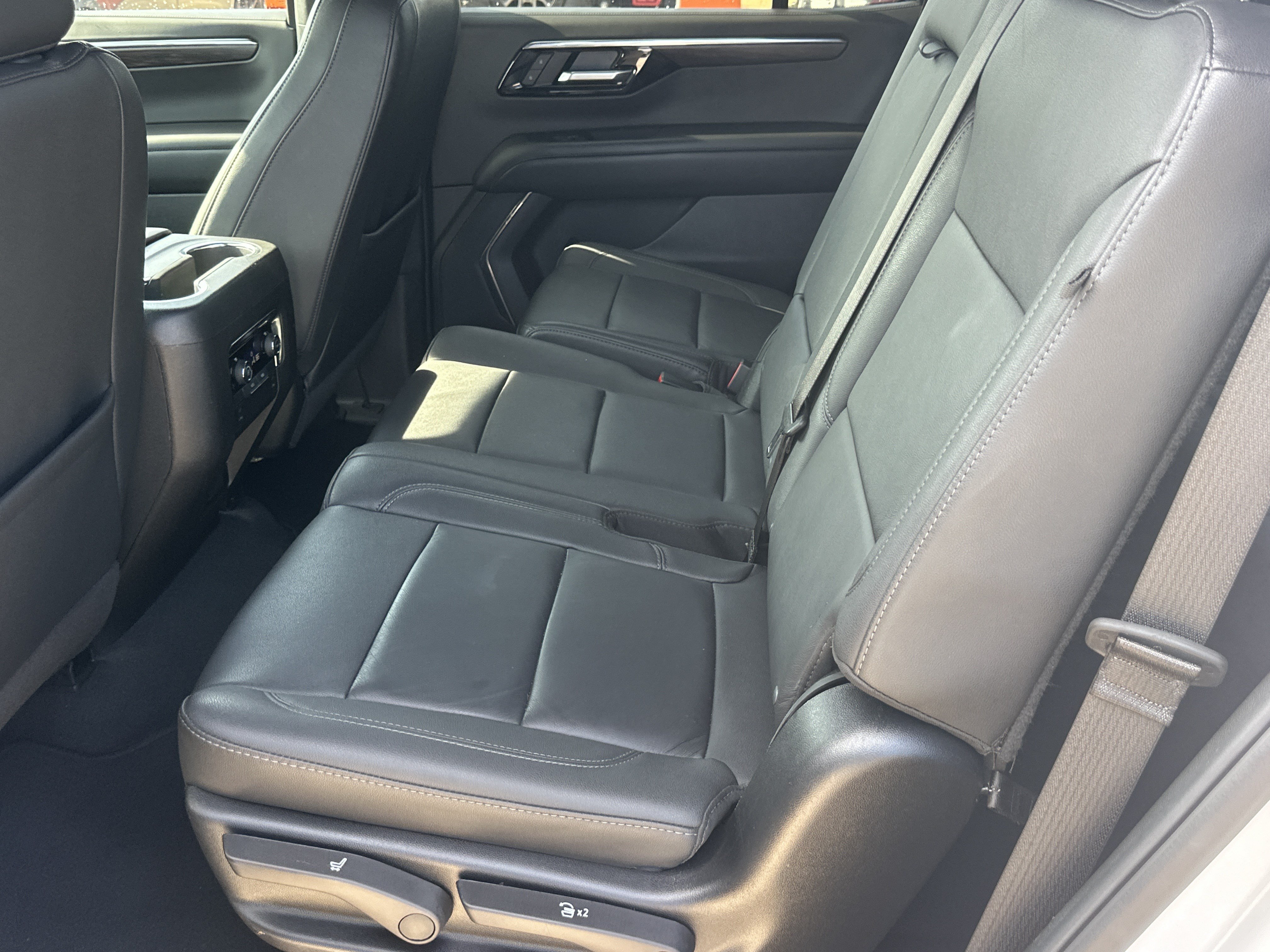 Certified 2025 Chevrolet Tahoe LT AWD/4WD image 23