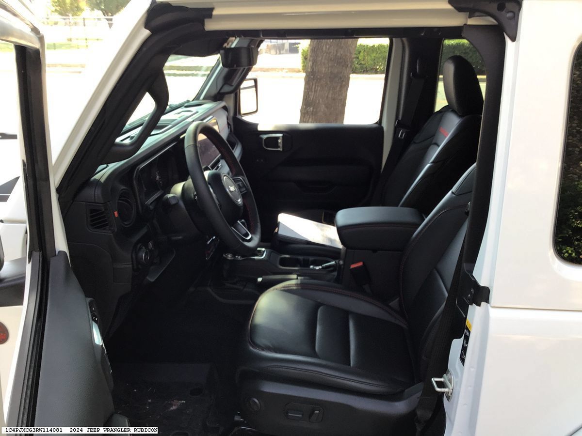 Used 2024 Jeep Wrangler Rubicon AWD/4WD image 8