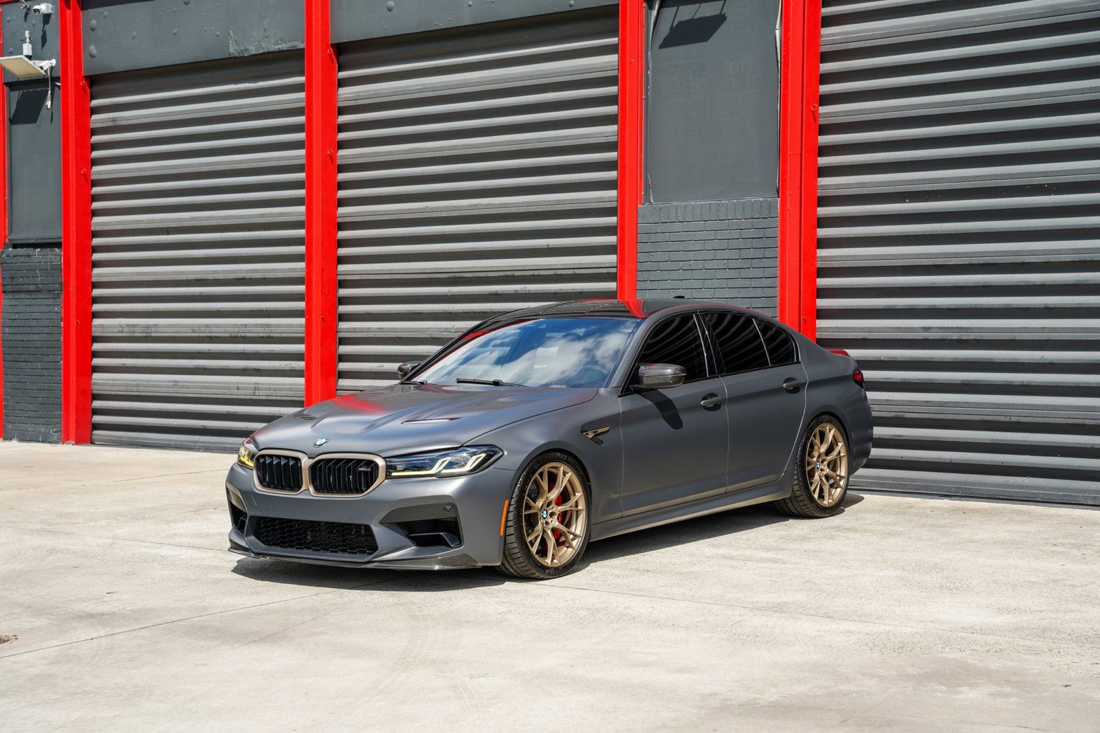 Used 2022 BMW M5 CS AWD/4WD image 1