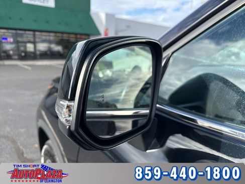 Used 2021 Toyota Highlander XLE image 21