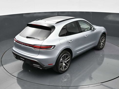 New 2026 Porsche Macan image 39