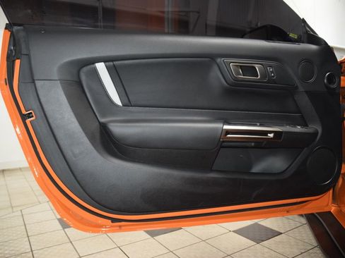 Used 2021 Ford Mustang Shelby GT500 w/ Technology Package RWD image 44