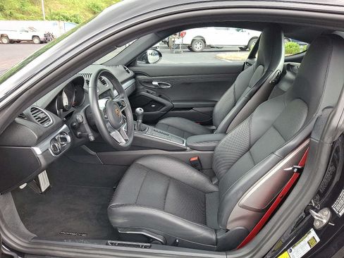 Used 2025 Porsche 718 Cayman S RWD image 13