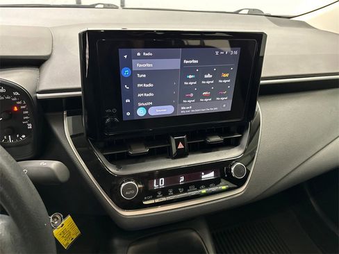 Used 2023 Toyota Corolla LE image 26